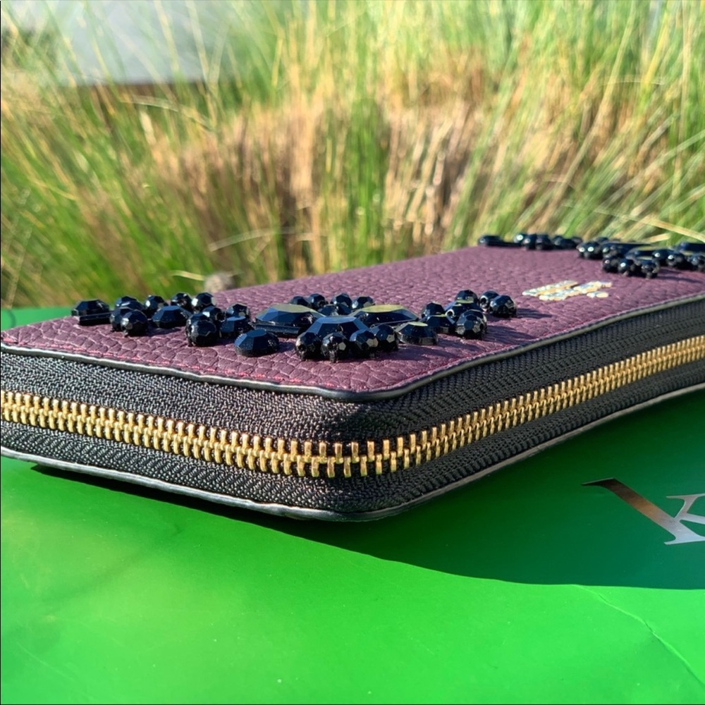 ✨Kate Spade Embellished Neda Anderson Way Wallet✨ - Picture 7 of 8